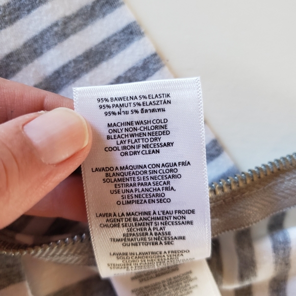 Michael Michael Kors tee size medium - Picture 6 of 7